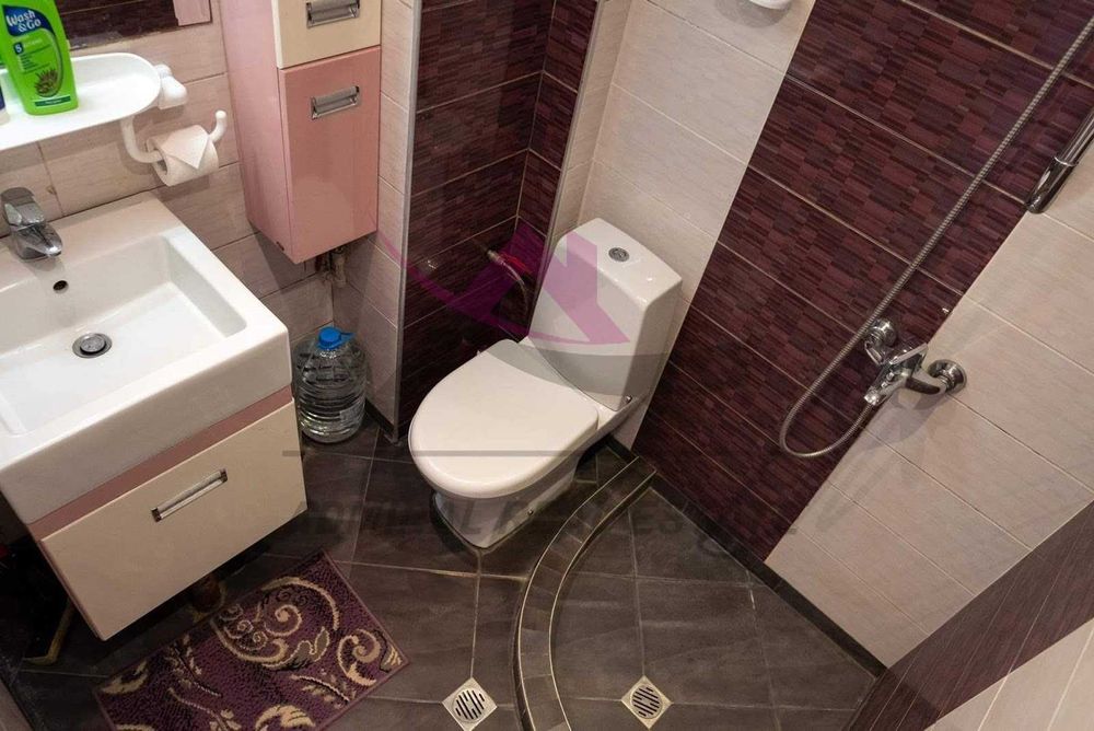 Дава се под наем Четиристаен апартамент в Варна, Лятно кино Тракия - 110 кв.м за 900 € - Снимка #7