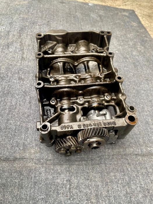 Vând Motor 2.0TDI