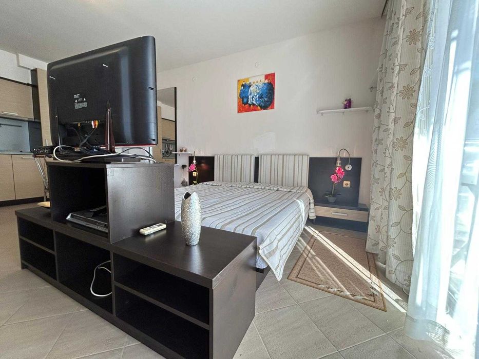 Продава се Двустаен апартамент в к.к. Слънчев бряг - 73 кв.м за 1136 €/кв.м - Снимка #3