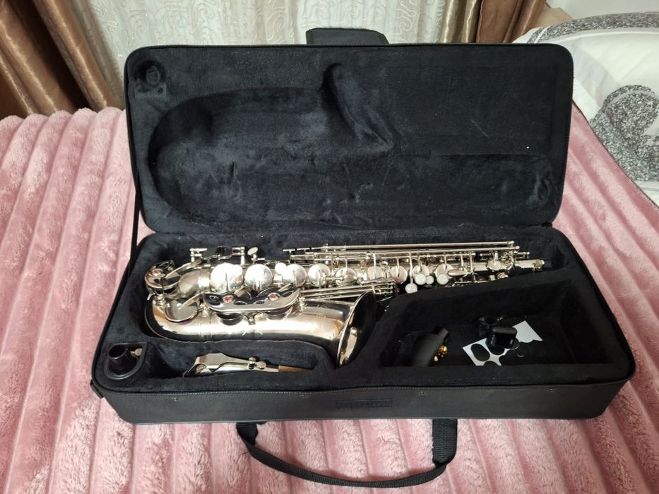 Saxofon Slade de vanzare