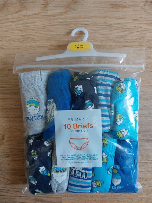 Слипове за момче Primark 116 размер