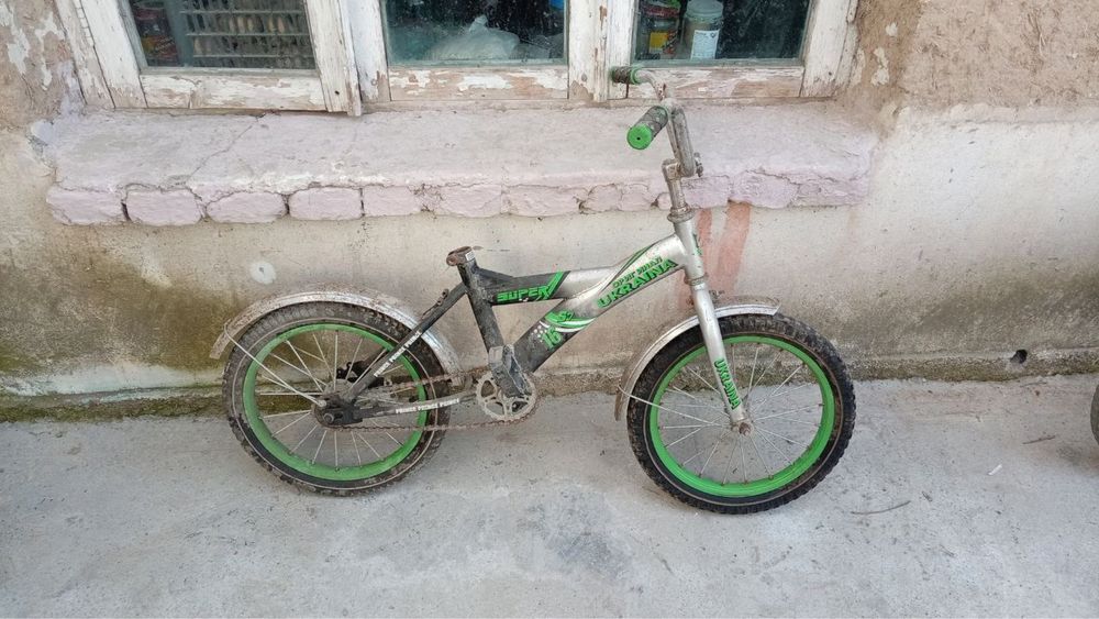 Велик срочно сотилади