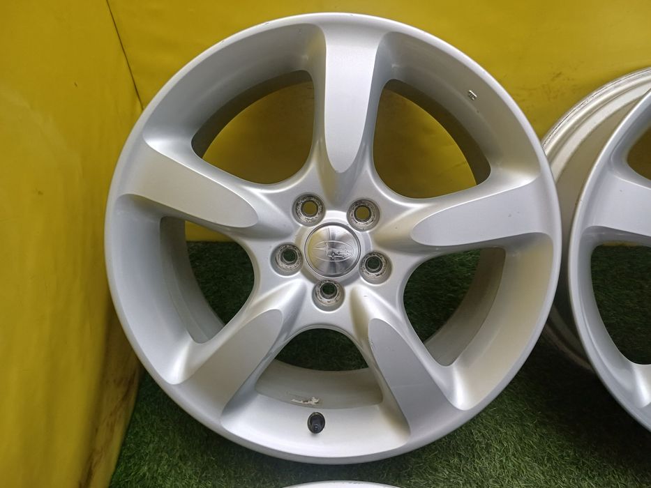 Диски R17 5x100 на Subaru.