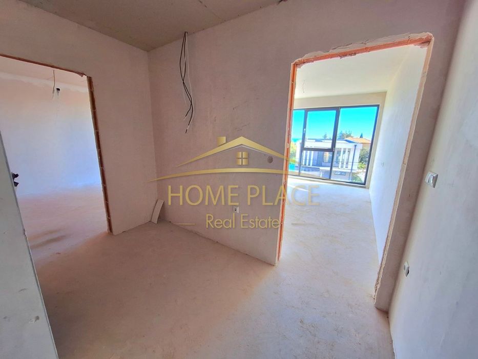 Продава се Двустаен апартамент в к.к. Св.Св. Константин и Елена - 71 кв.м за 1972 €/кв.м - Снимка #4