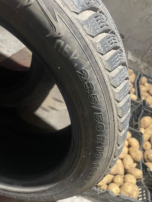 Зимняя резина 235/50 R18