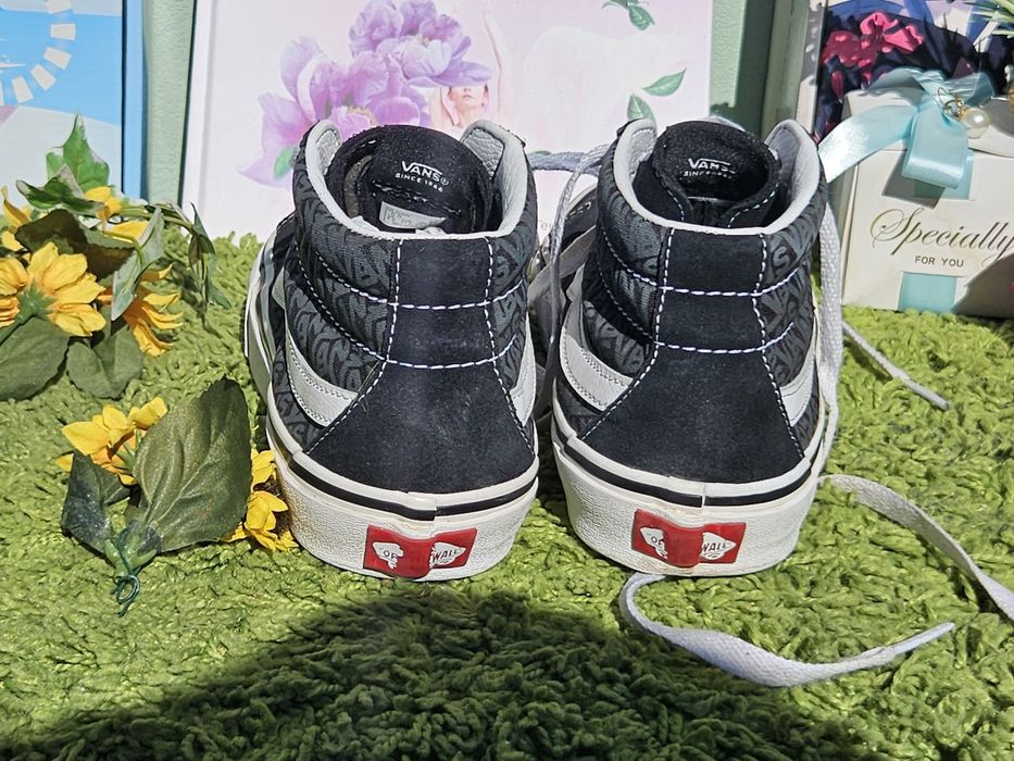 Vans високи кецове в черно N37