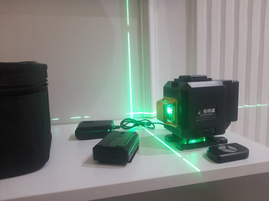 Лазерный уровень акция новый в упаковке 360 °