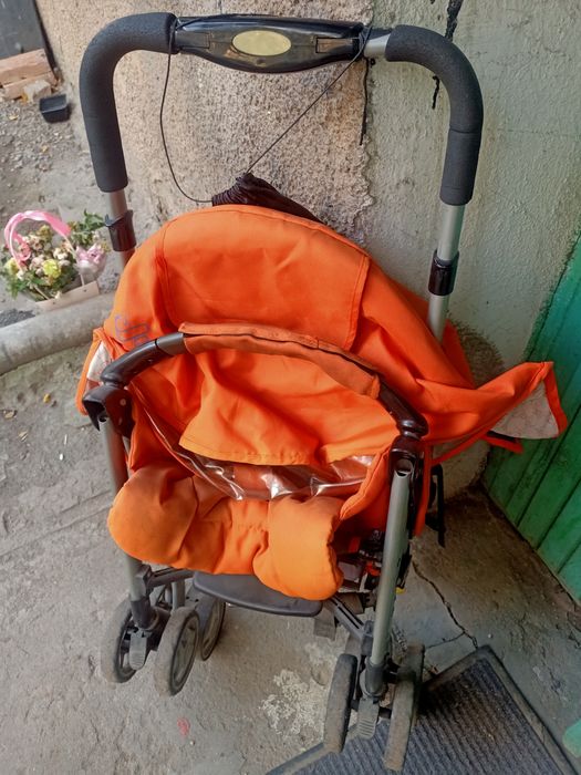 Коляска прогулочная бу