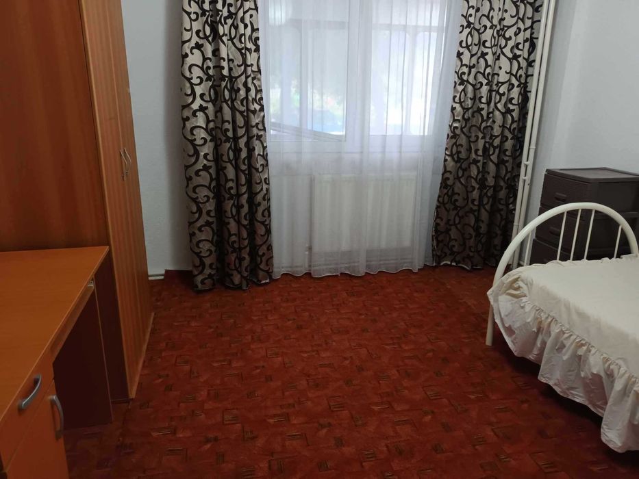 Apartament de închiriat 390€