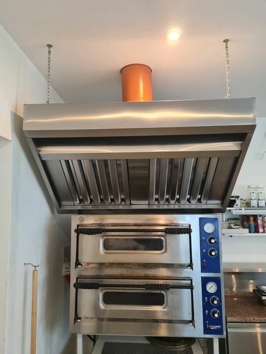 Cuptor pizza  4x4 cu şamot si hotă + suport, Trifazic