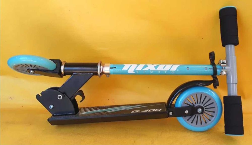 Trotineta cu punte scurta NIXOR NOUA - 95 Lei