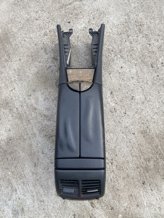 Cotiera Tunel Mercedes E W211 Pret 400 lei