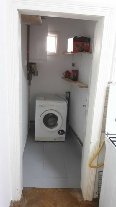 Persoana fizica dau in chirie Ap.1 cam. la casa in A.Muresanu