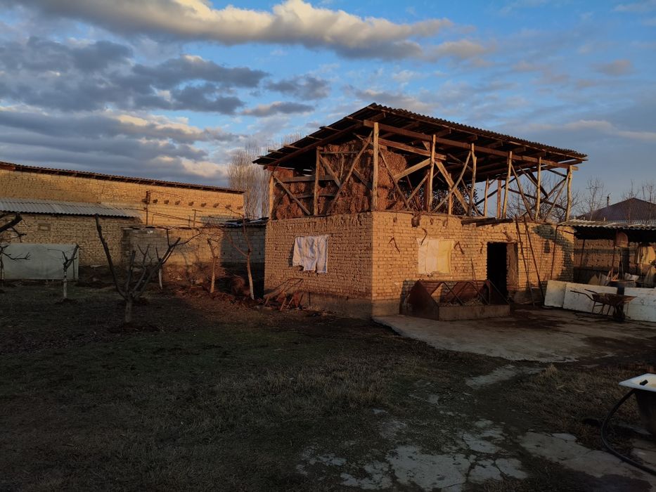 Продаётся дом, 14 соток. Политотдел.