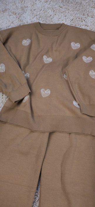 Плетен комплект бежов