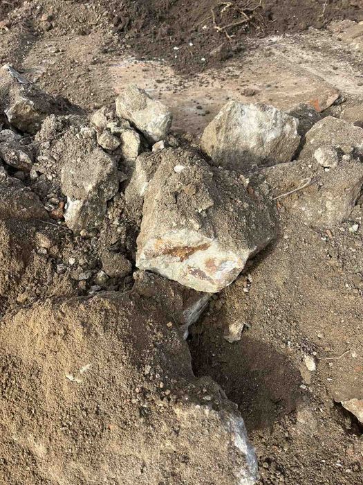 Дялан  трошен камък