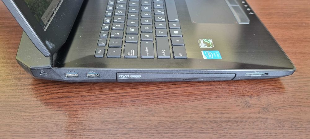 Лаптоп ASUS ROG G750JW-T4031