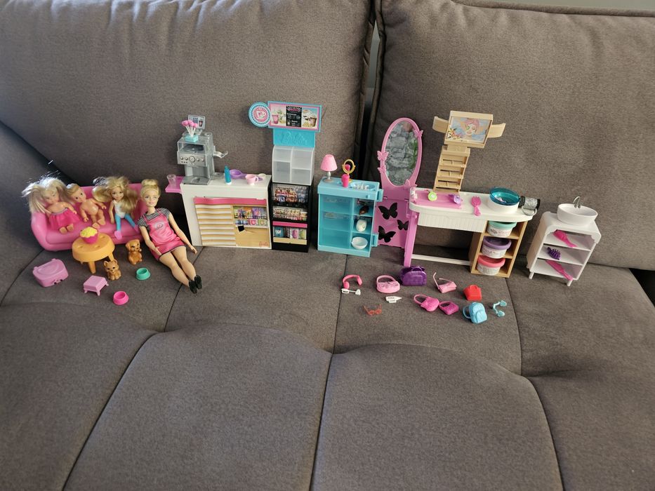 Barbie кукли,аксесоари, обзавеждане