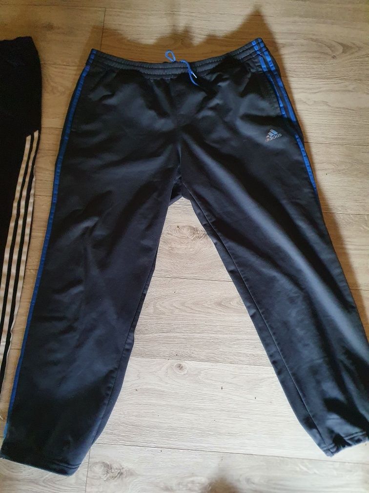 Pantaloni adidas M rime mare Albesti OLX.ro