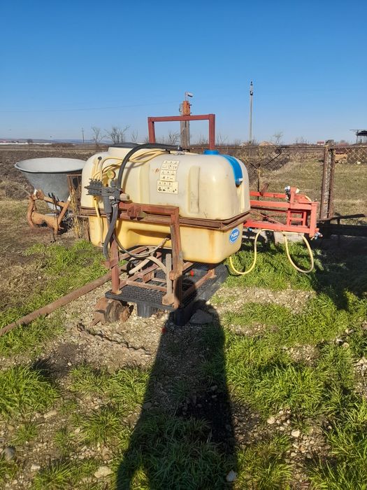 Vând pompă de ierbicidat