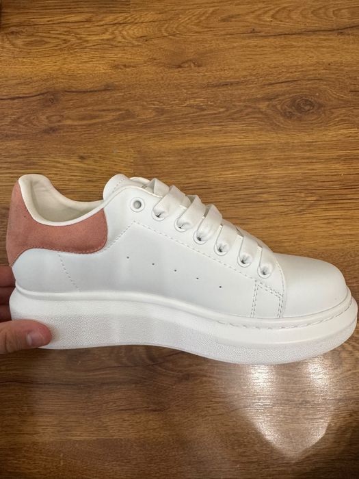 Adidasi Alexander McQueen dama