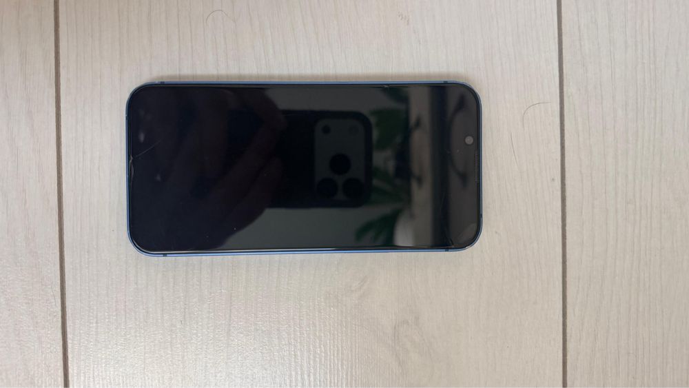 Продам Iphone 13 mini blue