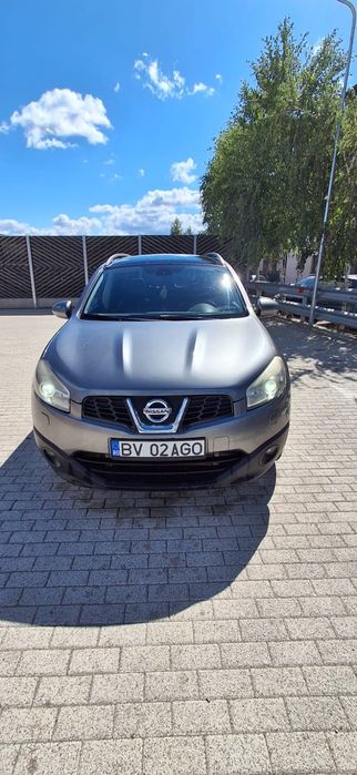 Vând Nissan Qashqai+2 an 2012