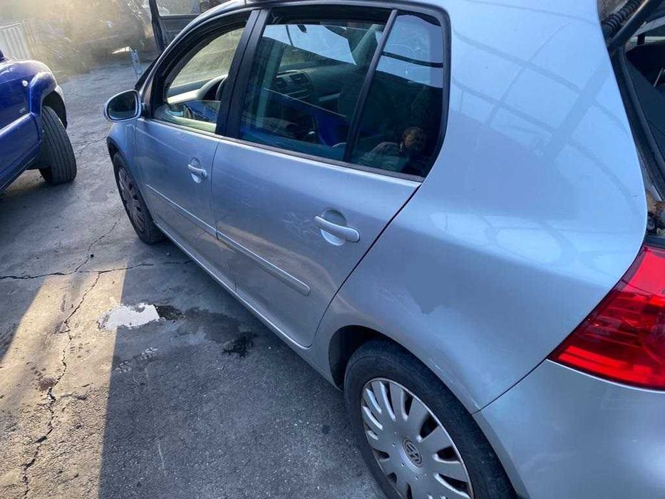 Фолксваген Голф  5  2.0 TDI  – само на части Volkswagen Golf 5 - 2005