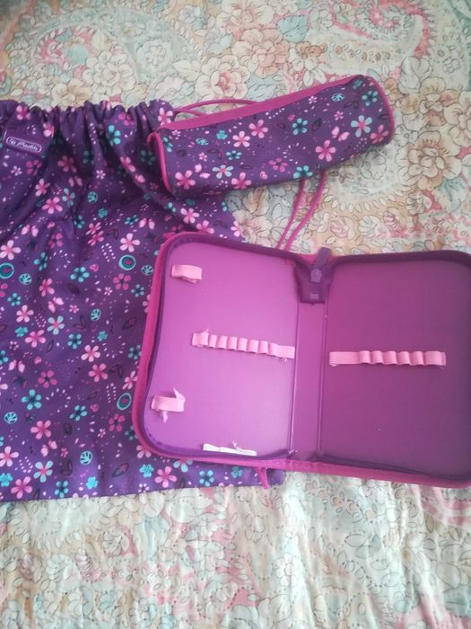 Herlitz Ultralight Ученическа ергономична раница Flowers