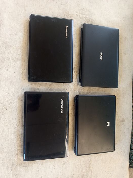 Ноутбук ( экран разбит ) .