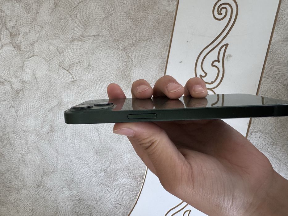 iphone 13 в хорошом состояний