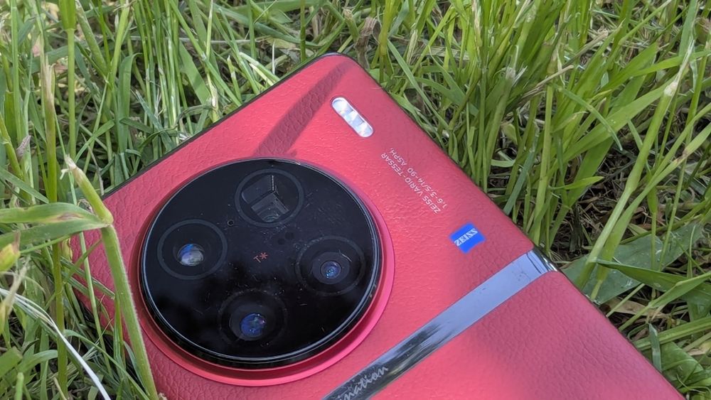 Продам Vivo X90 pro+