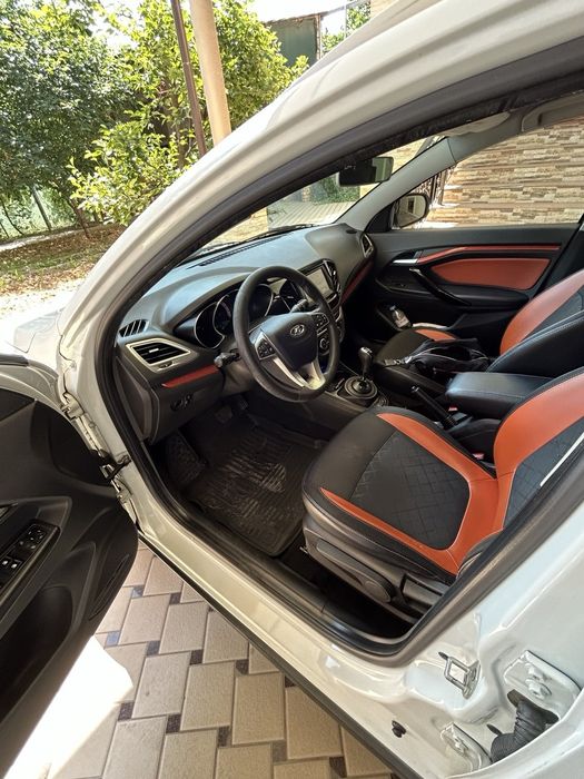 Продается своя Lada vesta  sw cross