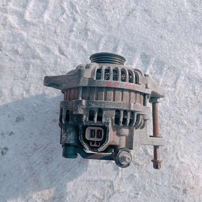 Генератор Мазда Кронос 626GE