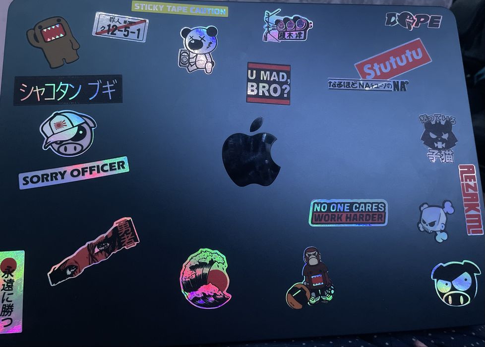 MacBook Air M4 13,6 256/16