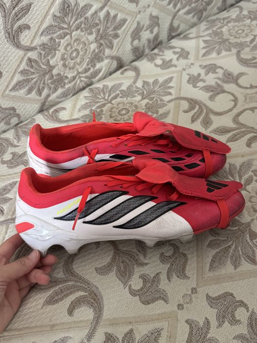 Продам бутсы,оригинал Adidas