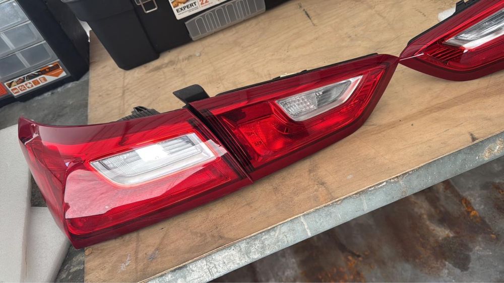 Продаются фары Malibu