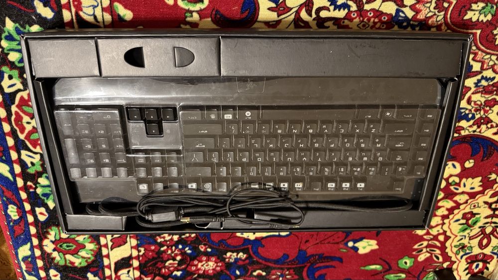 Продам клавиатуру razer blackwidow ultimate