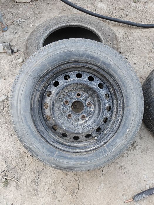 Колесо R15 на авто