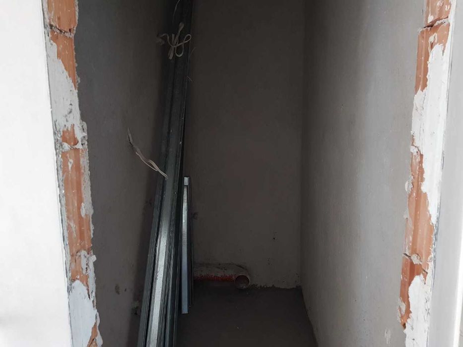 Продава се Тристаен апартамент в София, м-т Гърдова глава - 99 кв.м за 1617 €/кв.м - Снимка #2