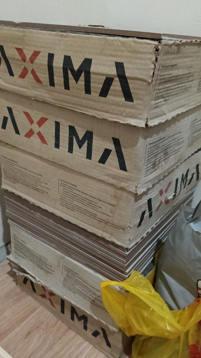 Плитка напольная, 327/327/8 продам.