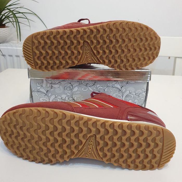 Adidas original  mas 43,5