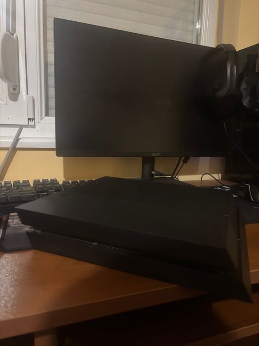 Playstation 4,3 контролера, 23 игри