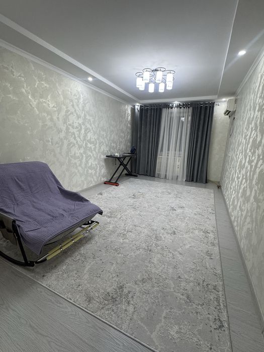 Продается 4х комнатная квартира в микрорайоне Самарканд.Своя!