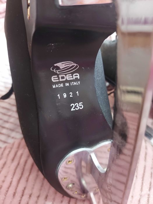 Продам коньки для профессионального фигкрного катания Edea Overture