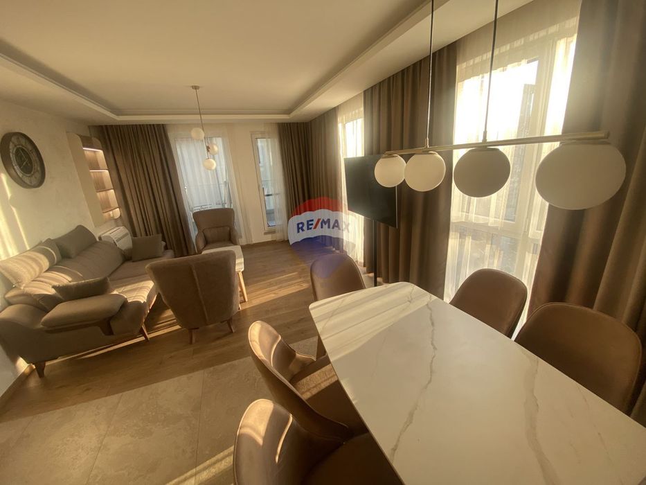 Дава се под наем Тристаен апартамент в к.к. Св.Св. Константин и Елена - 103 кв.м за 1296.42 € - Снимка #1