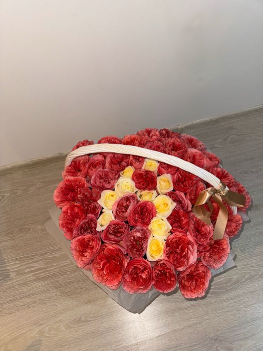 Пионовидные розы с буквой «А», только что привезли, свежие