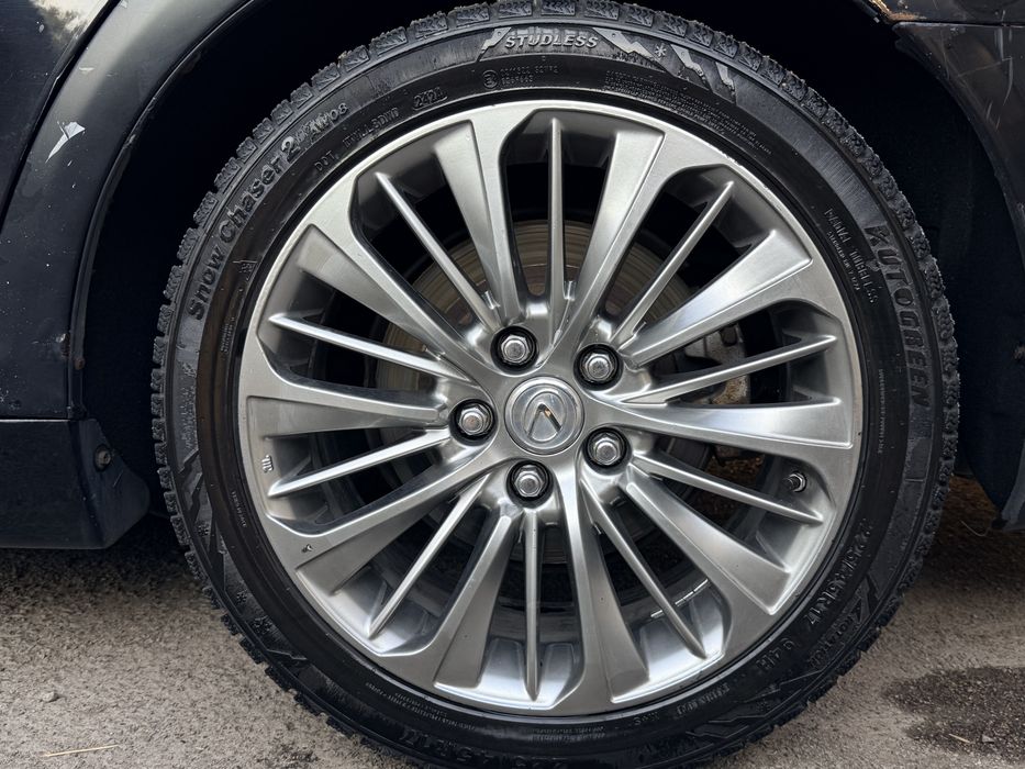 Диски Lexus с хорошем состоянии