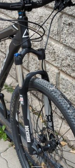 Велосипедная вилка rockshox hc30 29"