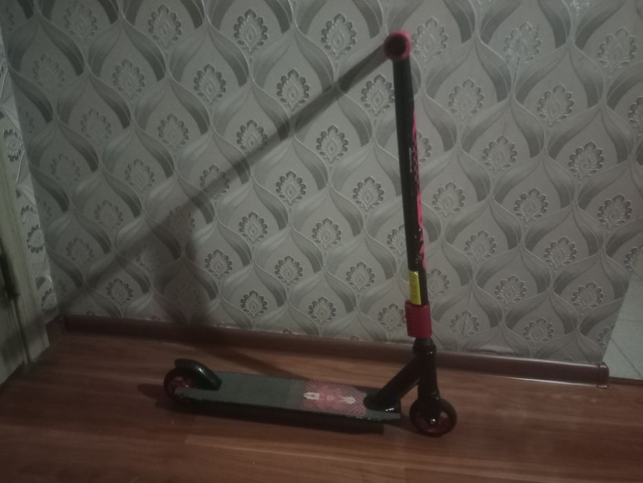 Продам 2 колёсный самокат